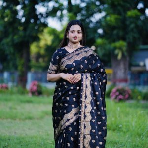 জাপানি সিল্ক কালো কালারের শাড়ি ৩